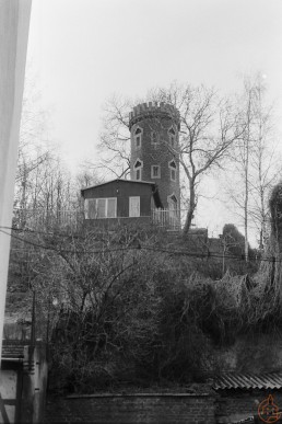 Blick auf den Hillerturm
