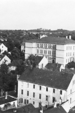 Blick auf die Erich Mäder Schule