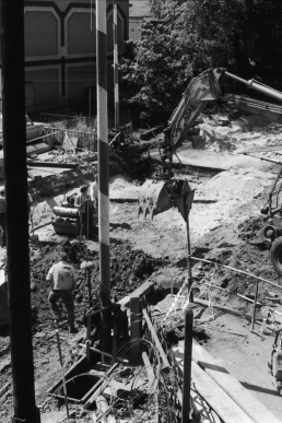 Baustelle der Bahn am Bahnübergang Schillerplatz