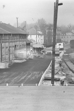 Blick aus Richtung Stellwerk am Schillerplatz auf das Bahngelände