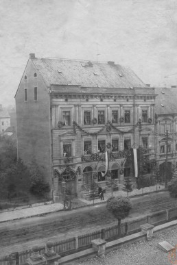 Geschmückte Stadtapotheke