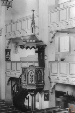 Kanzel in der Stadtkirche St. Nicolai