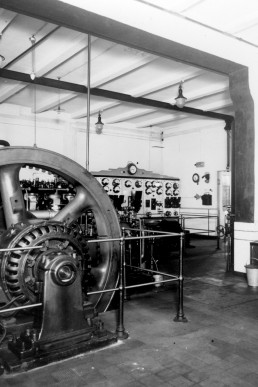 1 Dieselmotor von aufgestellten 3 Stck. in der Knopffabrik Valentin Donath