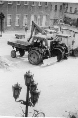 Straßenbauarbeiten auf dem Markt