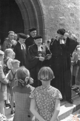 Auszug aus der Kirche