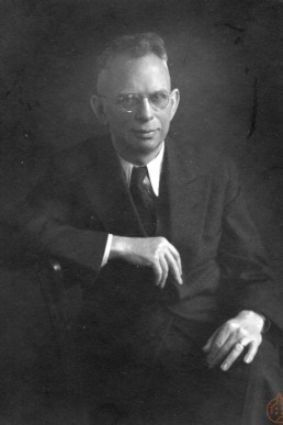 Dr. Herbert Staude