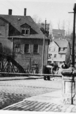Pflasterarbeiten auf der Brücke Amtsplatz zur Ronneburger Straße