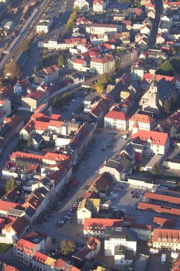 Blick auf Schmölln (Markt, Schloßstraße, Schulstraße)(Luftaufnahme)