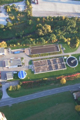 Zentrale Kläranlage, Altenburger Straße . (Luftaufnahme)