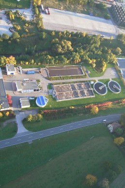 Zentrale Kläranlage, KTS Kunststoff Technik Schmölln GmbH, Altenburger Straße . (Luftaufnahme)