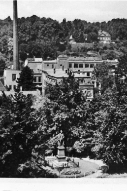 Blick übern Schillerplatz zum Pfefferberg