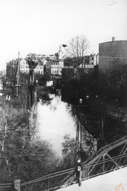 Blick von der  Brücke in der Hermannstraße