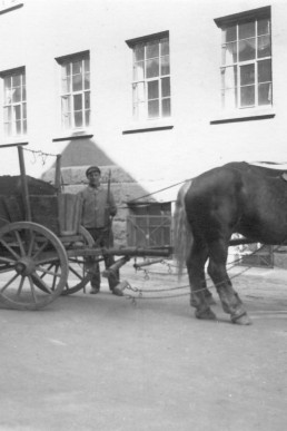 Pferdegespann Bergstraße (später Konsumbäckerei)