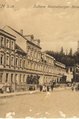 Ronneburger Straße mit Ernst Agnes Turm