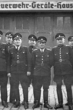 Die Führerschaft der FFW Schmölln vor der Reorganisation